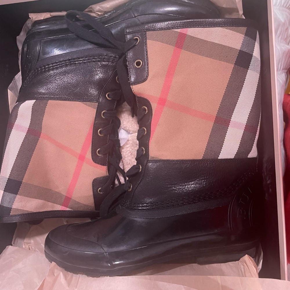 Burberry Snow or Rain boots